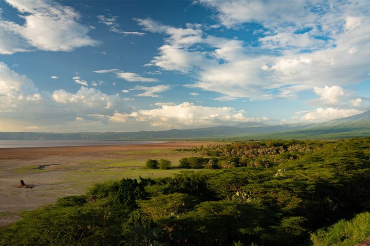 Lake-Eyasi-Looking